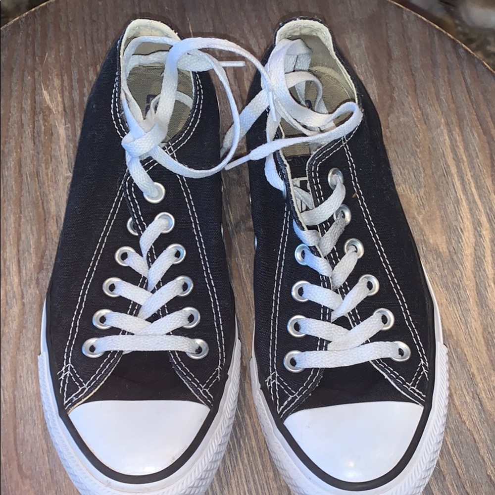 Black converse